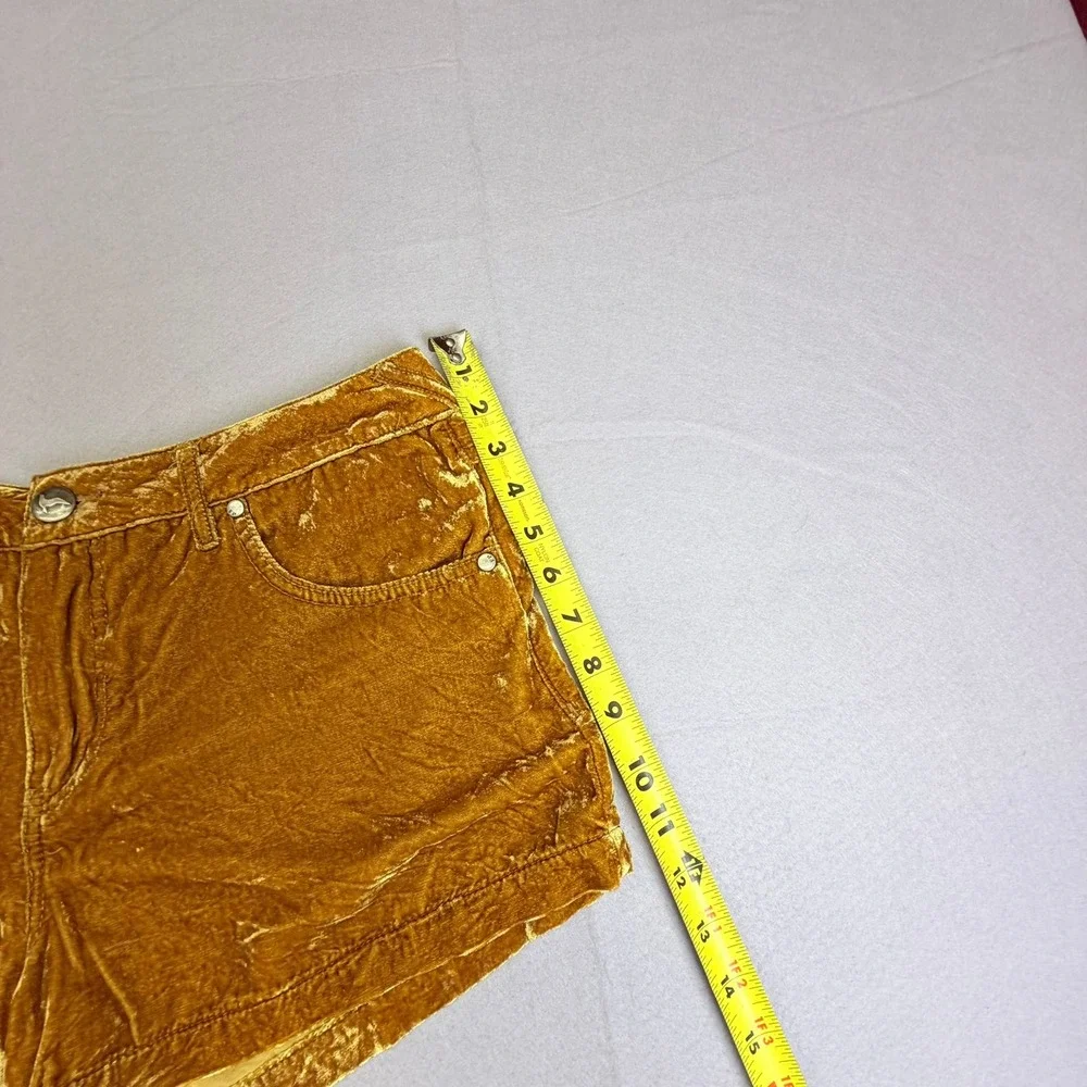 Free People Velvet Shorts Women Size 30 Mustard Yellow Gold Crushed Silk Blend - Picture 7 of 10